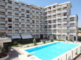 Refurbished flat for 4 in Porto Santa Margherita，位于圣玛格丽塔波尔勒港的酒店