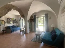 Luberon maison de village entière 2 à 6 personnes