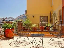 Colorful family condo with terrace and free parking