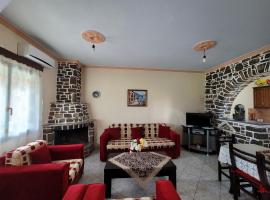 Petrefi Apartments，位于卡萨米尔的酒店