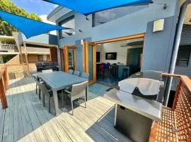 Sails to Sea - 4 Bedroom Pet Friendly