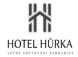 赫卡酒店，位于帕尔杜比采巴尔杜比采机场 - PED附近的酒店