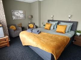 罗仁博格酒店，位于罗曾堡的酒店