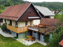 Vineyard cottage Kolpa Zupančič，位于Stari Trg ob Kolpi的酒店