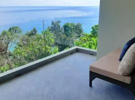 Amal Villa - Luxury 2 Bed, 2 Bath Apartment with Panoramic Ocean Views, Peaceful, Private Beach