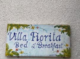 B&B Villa Fiorita，位于庞特卡格纳诺的住宿加早餐旅馆