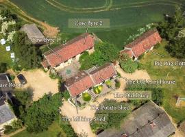 Beeches Farmhouse Country Cottages & Rooms，位于埃文河畔布拉德福的农家乐