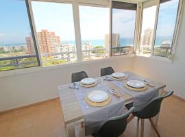 Ático en playa Muchavista con vistas espectaculares a San Juan，位于Benimagrell的酒店