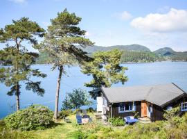 3 Bedroom Lovely Home In Reksteren，位于Klinkholmen的酒店