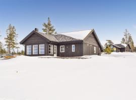 3 Bedroom Amazing Home In Jaren，位于Jaren的酒店