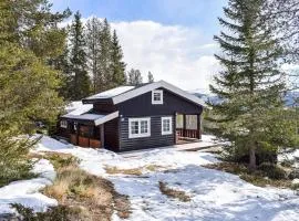 4 Bedroom Stunning Home In Vinstra