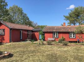 3 Bedroom Cozy Home In Mörbylånga，位于摩尔比兰加的酒店