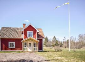 Stunning Home In Ödeshög With Wifi，位于Ödeshög的酒店