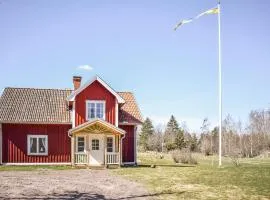 Stunning Home In Ödeshög With Wifi