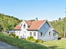 Gorgeous Home In Farsund With Wifi