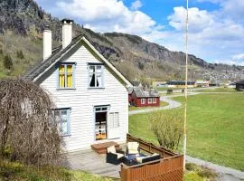 Beautiful Home In Norheimsund With 3 Bedrooms