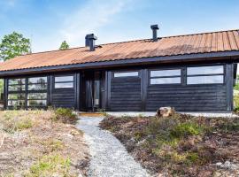 Beautiful Home In Flå With Kitchen，位于弗洛的酒店