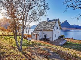 Lovely Home In Sortland With Wifi，位于苏特兰的酒店