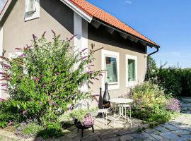 Stunning Home In Oskarshamn With Wifi，位于奥斯卡港的乡村别墅