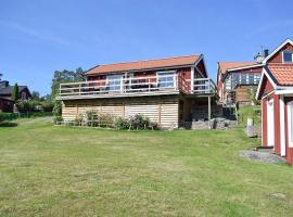 2 Bedroom Pet Friendly Home In Figeholm，位于Figeholm的酒店