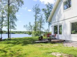 3 Bedroom Awesome Home In Örebro