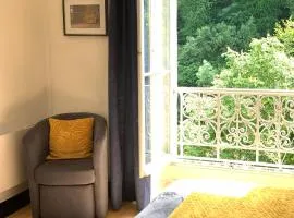 PYRENE HOLIDAYS- Résidence Le Grand Hôtel - Studio lumineux à 2 pas des thermes de Capvern Les Bains