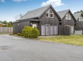 Stunning Home In Søgne