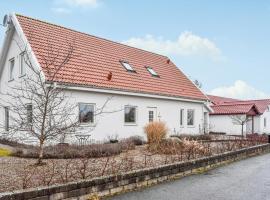 Nice Home In Kivik With Wifi，位于奇维克的酒店