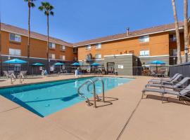 菲尼克斯北贝斯特韦斯特酒店，位于凤凰城亚利桑那州国家大学西校区附近的酒店