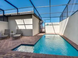 Townhome wPrivate Pool & FREE on-site Water Park