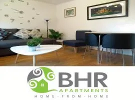 Very Central Location- Free Parking - 2 Bedrooms