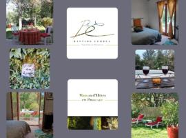 Suite avec jardin entre Aix en Provence, Luberon et Verdon，位于Peyrolles-en-Provence的旅馆