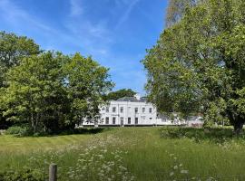 The Retreat New Forest, Hinton，位于基督城的住宿加早餐旅馆