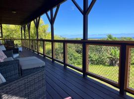 Off-Grid Getaway with Ocean Views in Paradise，位于帕霍阿的住宿