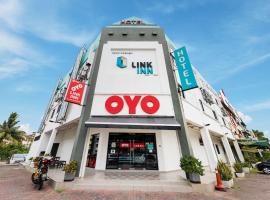 Super OYO 246 Link Inn，位于新山的酒店