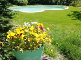 Monpoupon，位于Gropparello的酒店