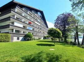 ADRIAN Seeblick Appartement, Haus Hänsel&Gretel direkt am Ossiacher See mit Hallenbad, Skiarena Gerlitzen，位于奥西亚歇尔湖畔施泰因多夫的酒店