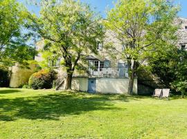 Gîte La Bastide de La Loge au pied du Mont Ventoux，位于萨路特德沃克吕兹的酒店