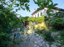 Mi Casa es Tu Casa - Shkodra Backpackers Hostel，位于斯库台的酒店