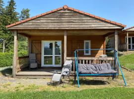 Chalets au bord de l’eau，位于Lapte的度假短租房