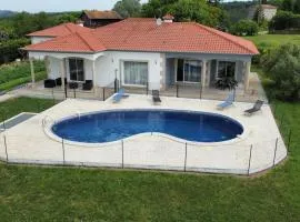 Villa avec piscine privée