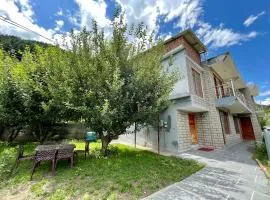 4BHKitchen I MountainView I Pet Friendly I Garden