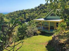 Traditional West Indian cottage on Good Moon Farm，位于Great Mountain的别墅