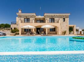 SunShine Villa Paphos，位于尼科西亚的乡村别墅