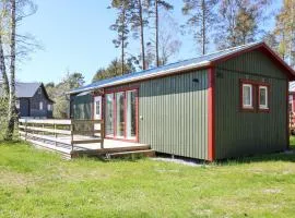 Beautiful Home In Löttorp With Wifi