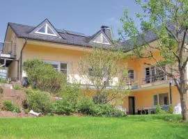 Amazing Apartment In Zweifelscheid