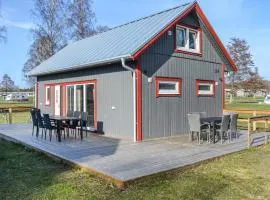 Stunning Home In Löttorp With Wifi