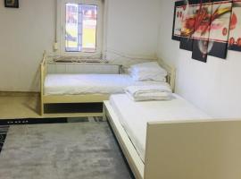 Ferienwohnung, 2 Zimmer, Küche,Bad，位于Staufenberg的公寓