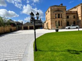 Beautiful 4-Bed Villa in Glasgow，位于格拉斯哥House for an Art Lover附近的酒店