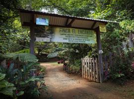 Encanto Eco Lodge，位于Sierpe的酒店